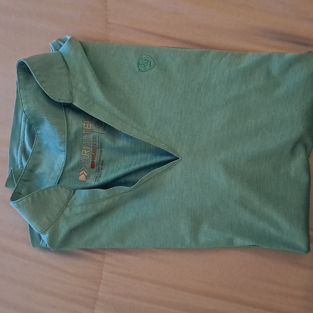 Ariat V-Neck Sleeveless Sunshirt